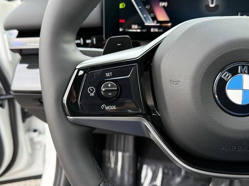 Used 2025 BMW 530i image 23