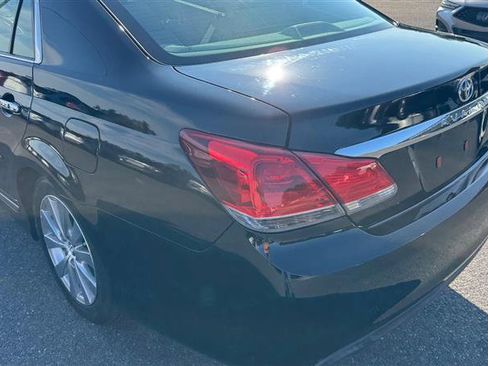 Used 2011 Toyota Avalon Limited FWD image 16