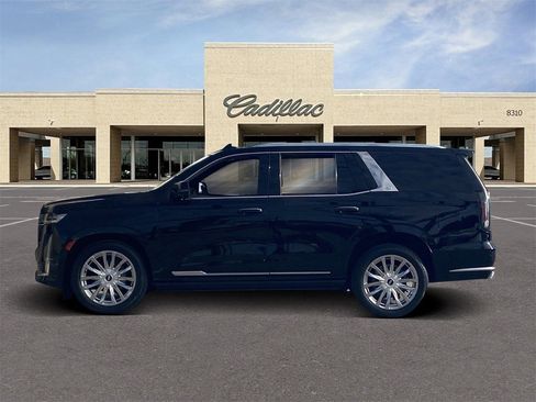 Used 2022 Cadillac Escalade Premium Luxury w/ Performance Package image 8