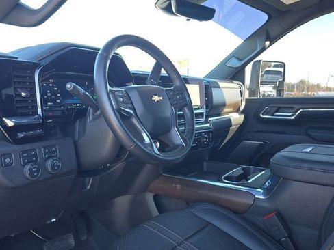 Used 2024 Chevrolet Silverado 3500 High Country w/ High Country Premium Package image 23