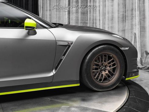 Used 2013 Nissan GT-R Black Edition AWD/4WD image 36
