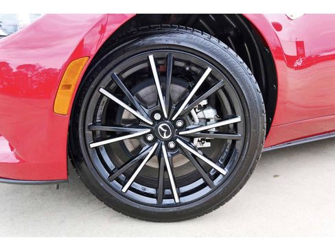 Used 2025 MAZDA MX-5 Miata RF Grand Touring image 25