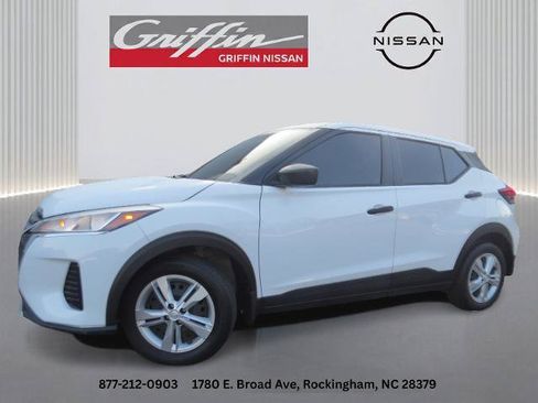 Certified 2025 Nissan Kicks Play S FWD image 1