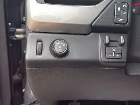 Used 2018 Chevrolet Tahoe LT RWD image 15