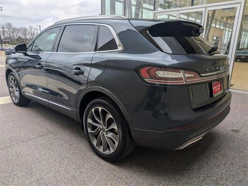 Used 2023 Lincoln Nautilus Reserve w/ Luxury Package image 3