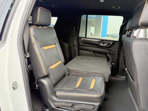Used 2023 GMC Yukon XL AT4 image 17