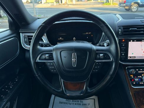 Used 2017 Lincoln Continental Reserve w/ Climate Package image 19