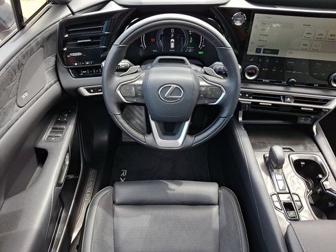 Certified 2024 Lexus RX 450h AWD w/ Convenience Package image 12