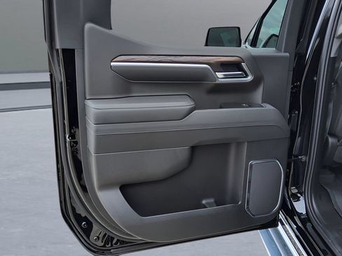 New 2026 GMC Sierra 1500 SLT w/ SLT Premium Plus Package AWD/4WD image 32