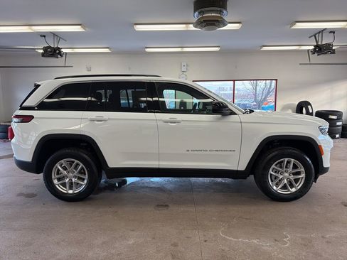 New 2025 Jeep Grand Cherokee Laredo X image 31