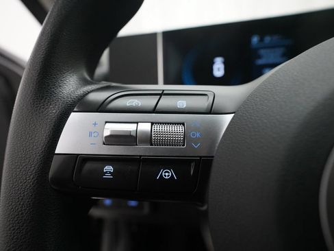Used 2025 Hyundai Sonata SEL FWD image 17
