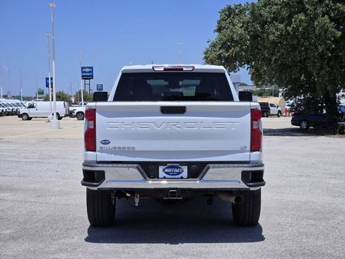 Used 2025 Chevrolet Silverado 2500 LT AWD/4WD image 6