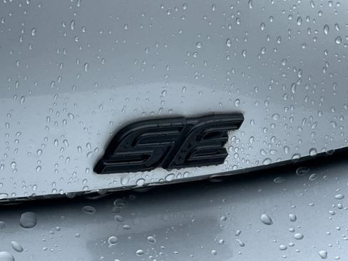 Used 2021 Toyota Corolla SE FWD image 31