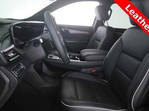 Used 2025 Buick Enclave Sport Touring w/ Power Package image 16