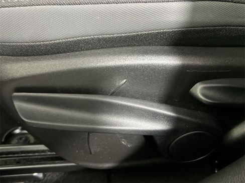 Used 2023 Jeep Renegade Latitude image 14