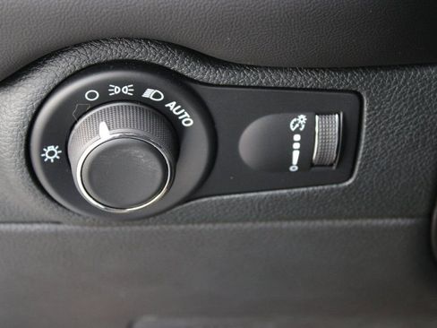 Used 2024 Dodge Durango R/T w/ Blacktop Package image 12