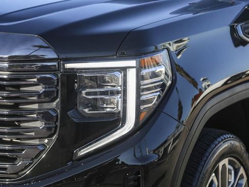 Used 2024 GMC Sierra 1500 Denali Ultimate AWD/4WD image 4