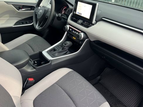 New 2025 Toyota RAV4 XLE w/ Convenience Package image 13