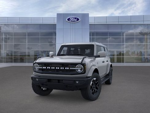 New 2026 Ford Bronco Outer Banks AWD/4WD image 2