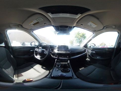 Used 2025 Nissan Rogue SV AWD/4WD image 44