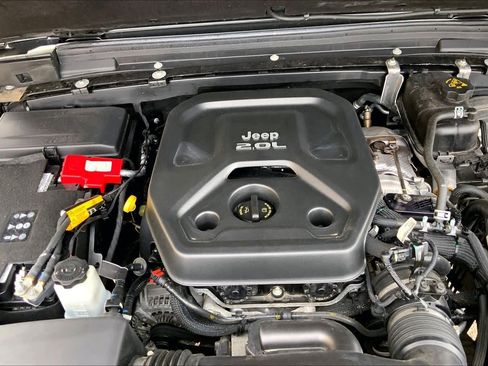 Used 2021 Jeep Wrangler Unlimited Rubicon AWD/4WD image 46