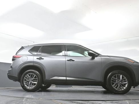 Used 2024 Nissan Rogue S AWD/4WD image 49