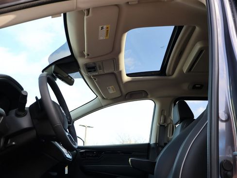 Certified 2026 Honda Odyssey Elite image 35