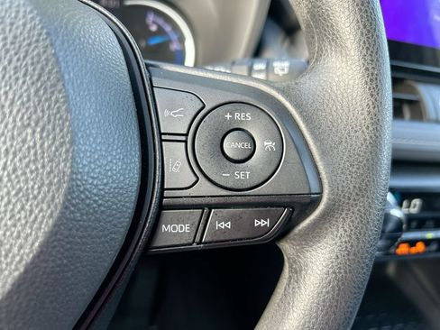 Certified 2024 Toyota RAV4 XLE AWD/4WD image 17