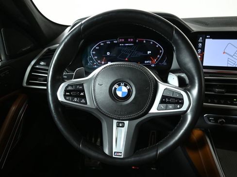 Certified 2023 BMW X6 M50i w/ Dynamic Handling Package image 18