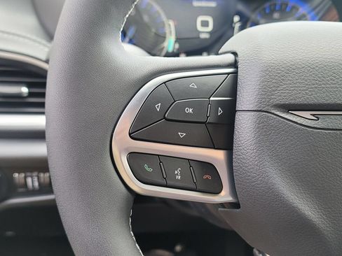 New 2027 Chrysler Pacifica Select FWD image 31