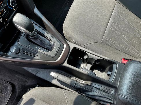 Used 2018 Ford Focus SE image 15