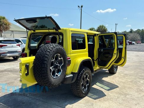 Used 2023 Jeep Wrangler Unlimited Rubicon 4xe w/ Steel Bumper Group AWD/4WD image 17