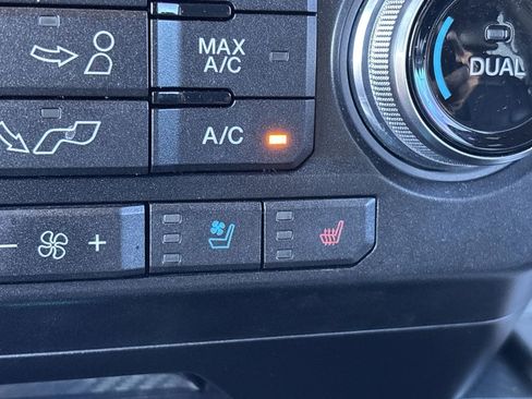 Used 2019 Ford F150 Lariat w/ Equipment Group 502A Luxury image 24