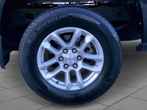 Used 2024 Chevrolet Silverado 1500 LT w/ Convenience Package II image 11