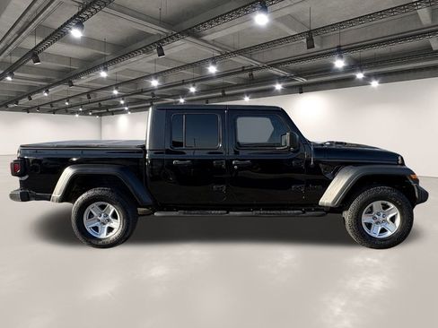 Used 2020 Jeep Gladiator Sport w/ Quick Order Package 24S image 17