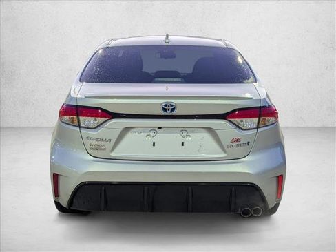 Certified 2024 Toyota Corolla SE image 3