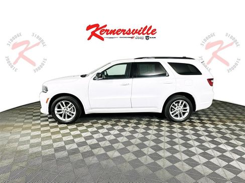 Used 2023 Dodge Durango GT image 4
