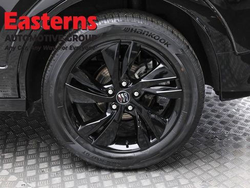 Used 2024 Buick Encore GX Sport Touring AWD/4WD image 8