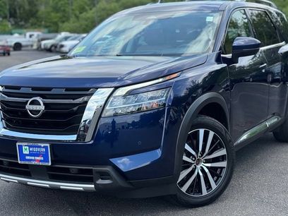 Used 2023 Nissan Pathfinder Platinum
