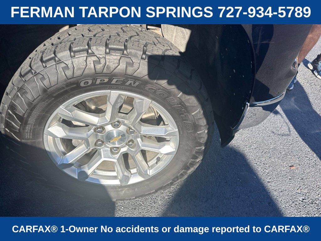 Used 2023 Chevrolet Silverado 1500 LT AWD/4WD image 2