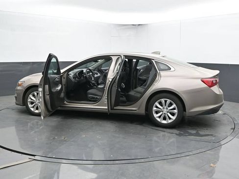Used 2023 Chevrolet Malibu LT FWD image 33