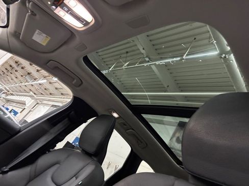 Certified 2023 Volvo XC60 B5 Plus w/ Climate Package image 31