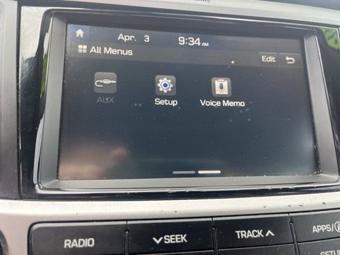 Used 2022 Hyundai Accent SEL image 17