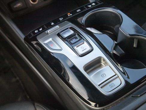 Used 2024 Hyundai Tucson Limited AWD/4WD image 16