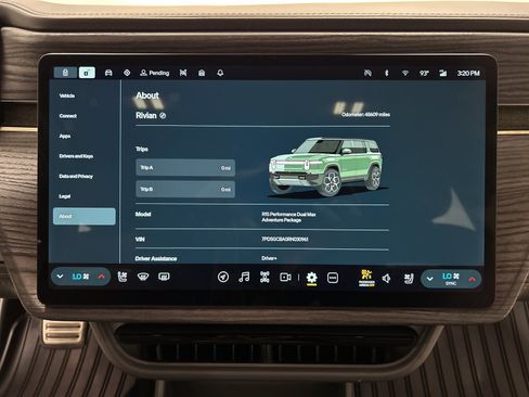 Used 2024 Rivian R1S Adventure AWD/4WD image 29