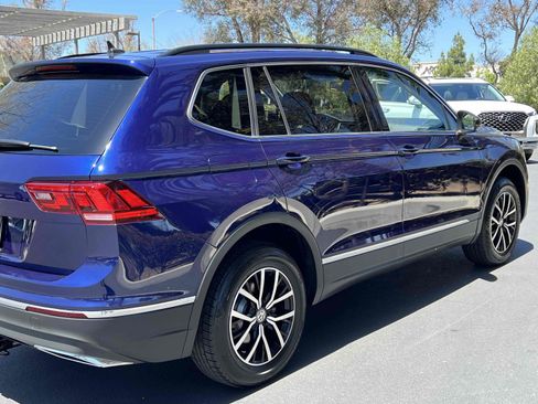 Used 2021 Volkswagen Tiguan SE FWD image 60