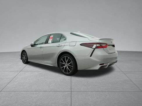 Used 2023 Toyota Camry SE FWD image 24