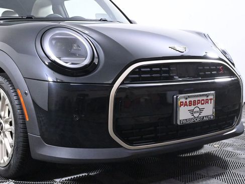 Certified 2025 MINI Cooper S image 3