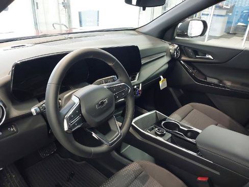 New 2026 Chevrolet Equinox LT w/ Midnight Edition image 2