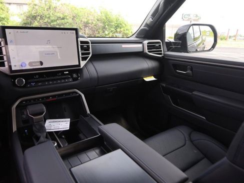 New 2026 Toyota Tundra Platinum AWD/4WD image 25